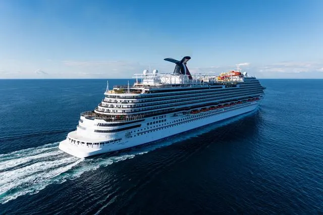 Bild: Carnival Cruise Line erhält drittes Schiff der Vista-Klasse