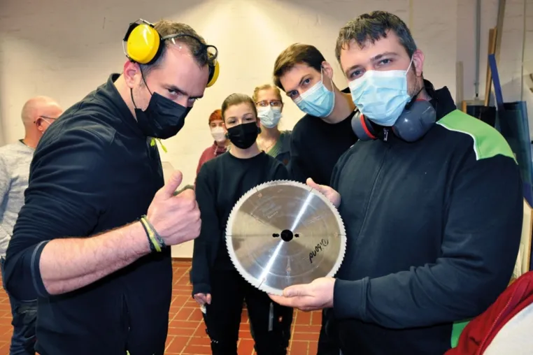 Bild: Meisterklasse bei Hansen Werbetechnik