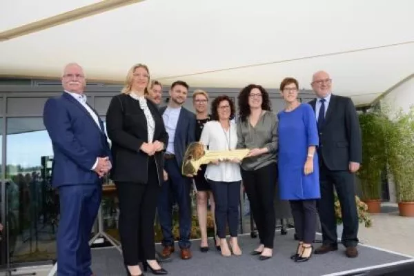 Bild: Feierlich eröffnet