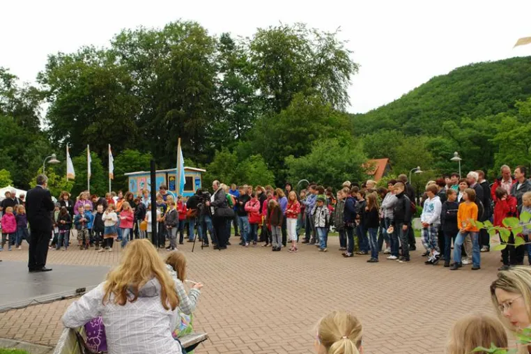 Bild: Mitreißende Vorlesungen und lebendiges Kinderfest begeisterten Junior-Studenten auf dem Wernigeröder Campus