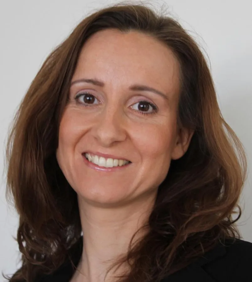 Katerina Rogers, Immobilienmakler München