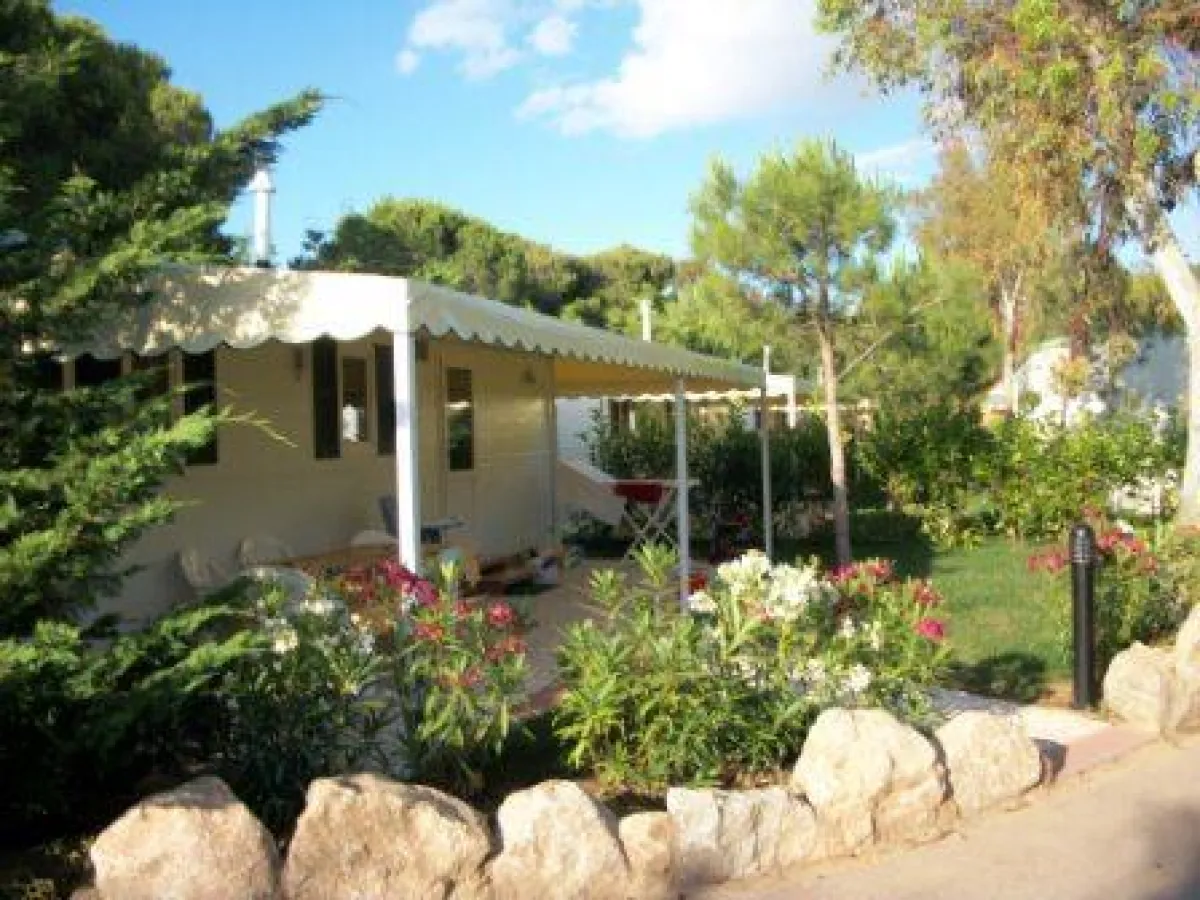 Camping mit Kind, zum Beispiel im Mobilheim auf Sardinien