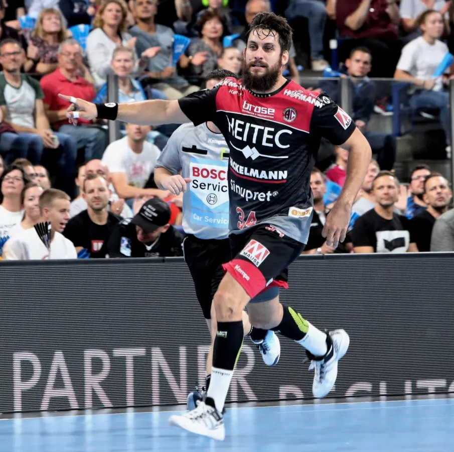 (Jocki_Foto, Erlangen) HC Erlangen - Quentin Minel: schnell, torgefährlich und unaufgeregt