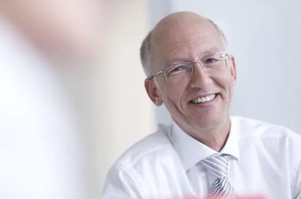 Bild: Der Basta-Kanzler, die Fahrt in´s Blaue und ein Lehrstück zur anwaltlichen Abwehrtaktik bei Abmahnungen