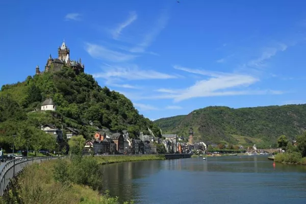 Bild: Die Mosel und ihre Sehenswürdigkeiten – hervorragend geeignet für jegliche Urlauber