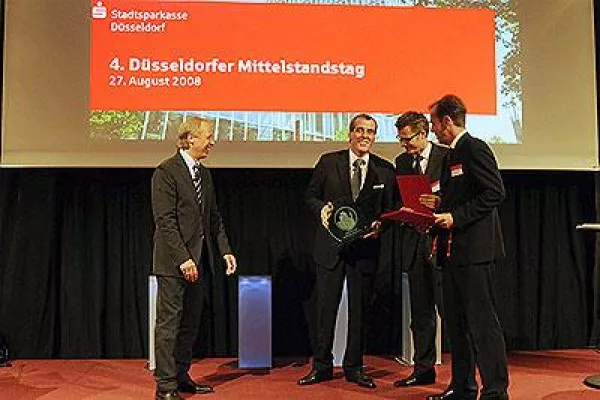 Bild: Euroweb Internet GmbH wird für den "Düsseldorfer Unternehmerpreis" als bester Mittelständler 2008 nominiert