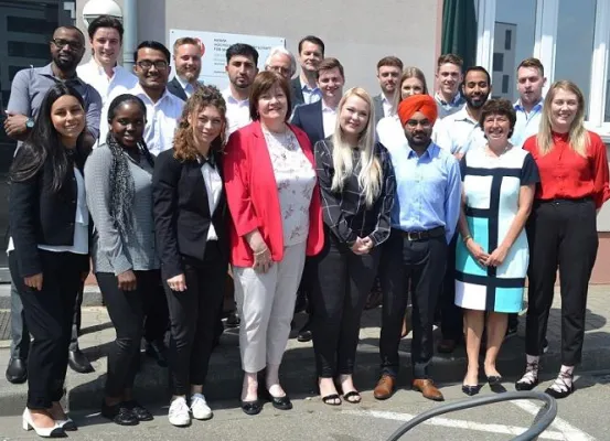 Bild: You’ll never walk Alone: HdWM und John Moores University Liverpool kooperieren – aus Partnern werden Freunde