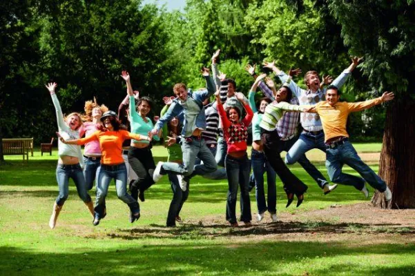 Bild: Tag der offenen Tür an der Europäischen Fachhochschule in Neuss: Offene Campustore