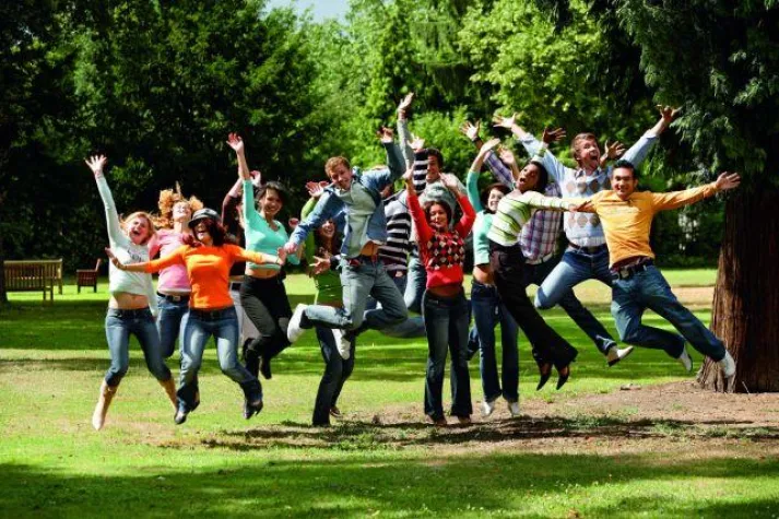 Bild: Tag der offenen Tür an der Europäischen Fachhochschule in Neuss: Offene Campustore