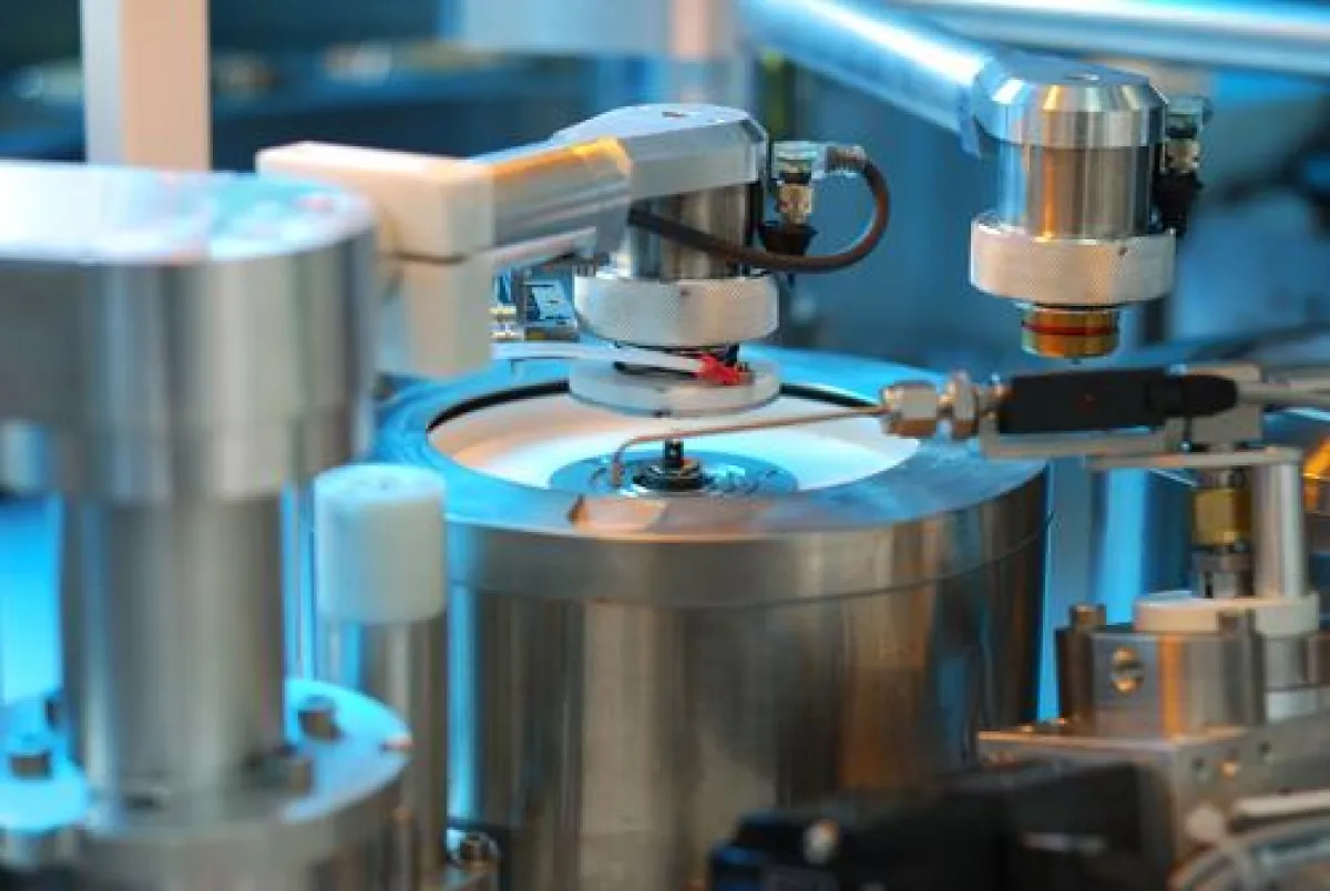 SCHUMAG setzt Extend 7000 für das mobile Bedienen und Beobachten seiner Fertigungsmaschinen ein.