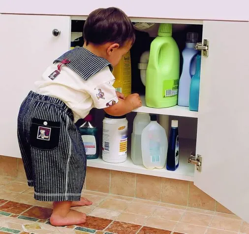 Bild: Sind Kinder zuhause sicher?