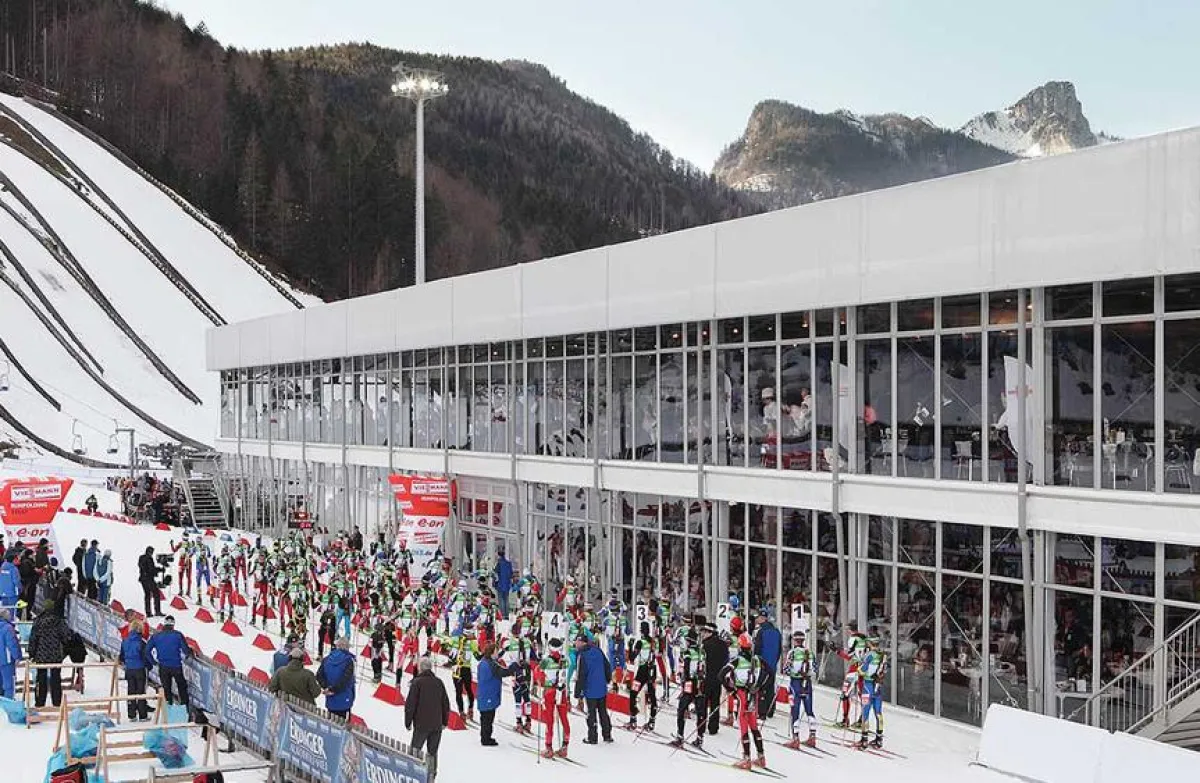 RÖDER Solution-Highend als VIP-Zelt