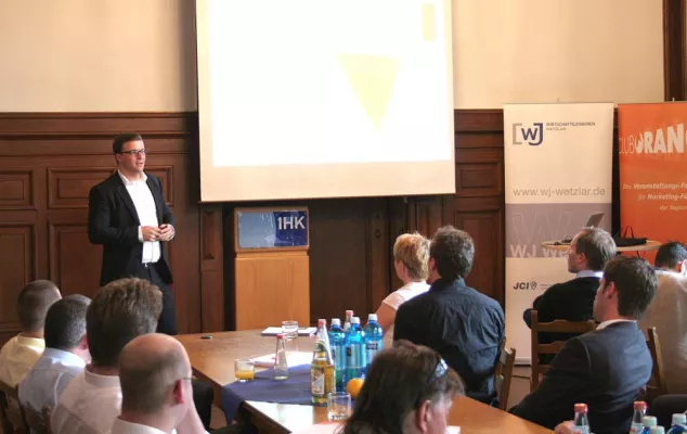 Bild: Wirtschaftsjunioren und Club Orange zeigen neue und kostengünstige Wege zur perfekten Neukundengewinnung