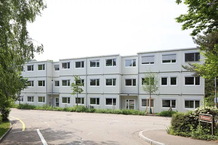 Bild: Würzburger AG und Heinkel Modulbau GmbH errichten anspruchsvolles 3-geschossiges Interims-Schulgebäude