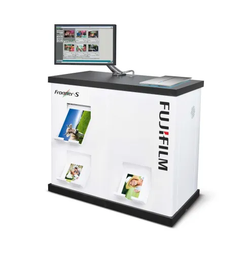 Bild: Maßgeschneiderte Lösungen für den Bilderservice am PoS: FUJIFILM präsentiert das Drucksystem Frontier-S