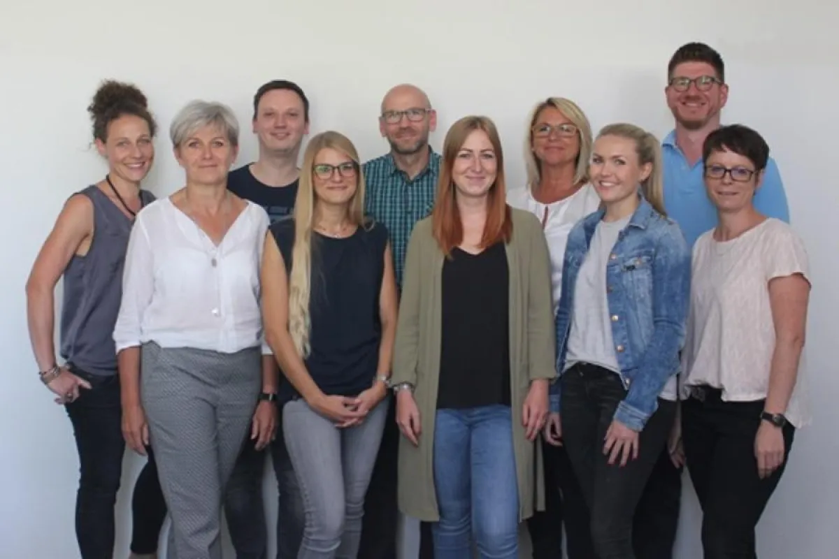 Ein zehnköpfiges Team kümmert sich um die Lohn- und Gehaltsabrechnungen aller Beschäftigten.