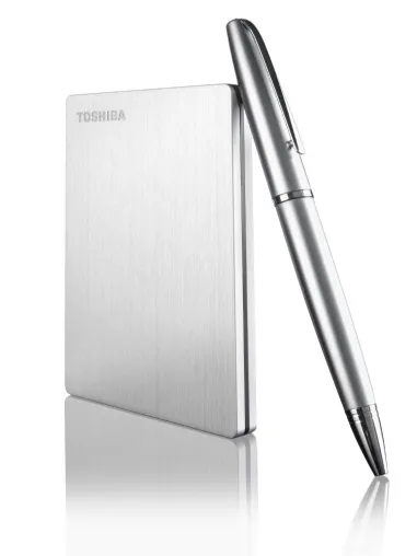Toshiba erhält red dot award für die externe Festplatte STOR.E Slim Bild: Toshiba erhält red dot award für die externe Festplatte STOR.E Slim