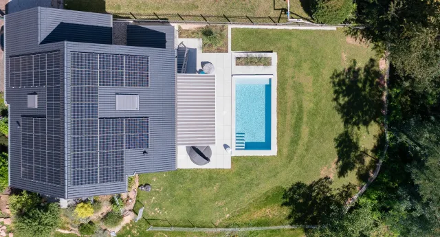 Bild: Swimmingpools nachhaltig betreiben	