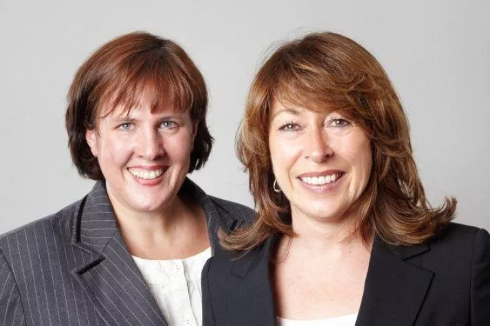 Bild: Die AuszeitAgentur aus Frankfurt blickt über den Teich