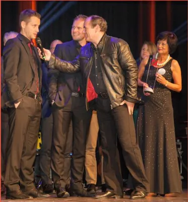 Bild: MARKENKONSTRUKT gewinnt Gold und rockt zum 22. COMPRIX 2014