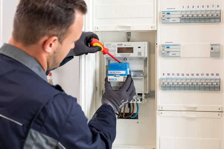Bild: HanseWerk-Tochter SH Netz digitalisiert Stromnetz: 460.000 Smart Meter bis Jahresende eingebaut