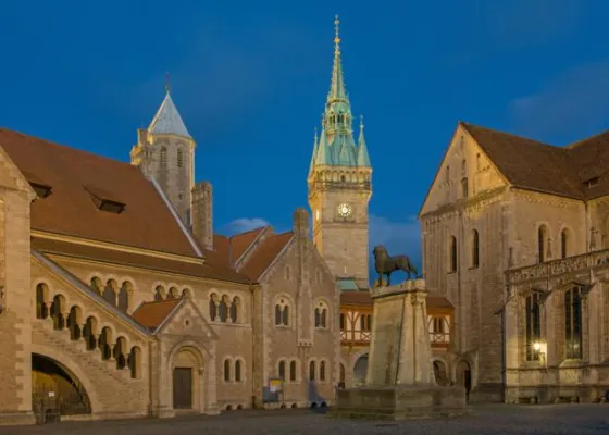 Bild: Fotospaziergang „Blaue Stunde und Nachtfotografie“ in Braunschweig