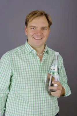 Bild: Sensorische Analyse bestätigt: PeterQuelle ist 'Natur, die man schmeckt'