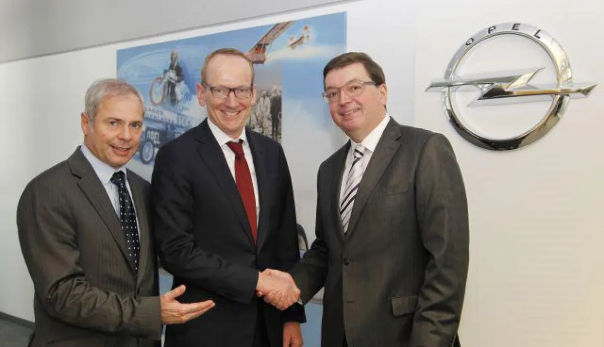 v.l.n.r.: Dr. Sachenbacher (Compass Group), Dr. Neumann (Opel) und Hr. Thamm (Compass Group)