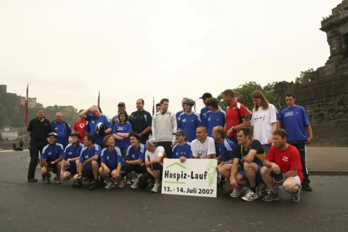 Start des Hospizlauf 2007 am Deutschen Eck in Koblenz