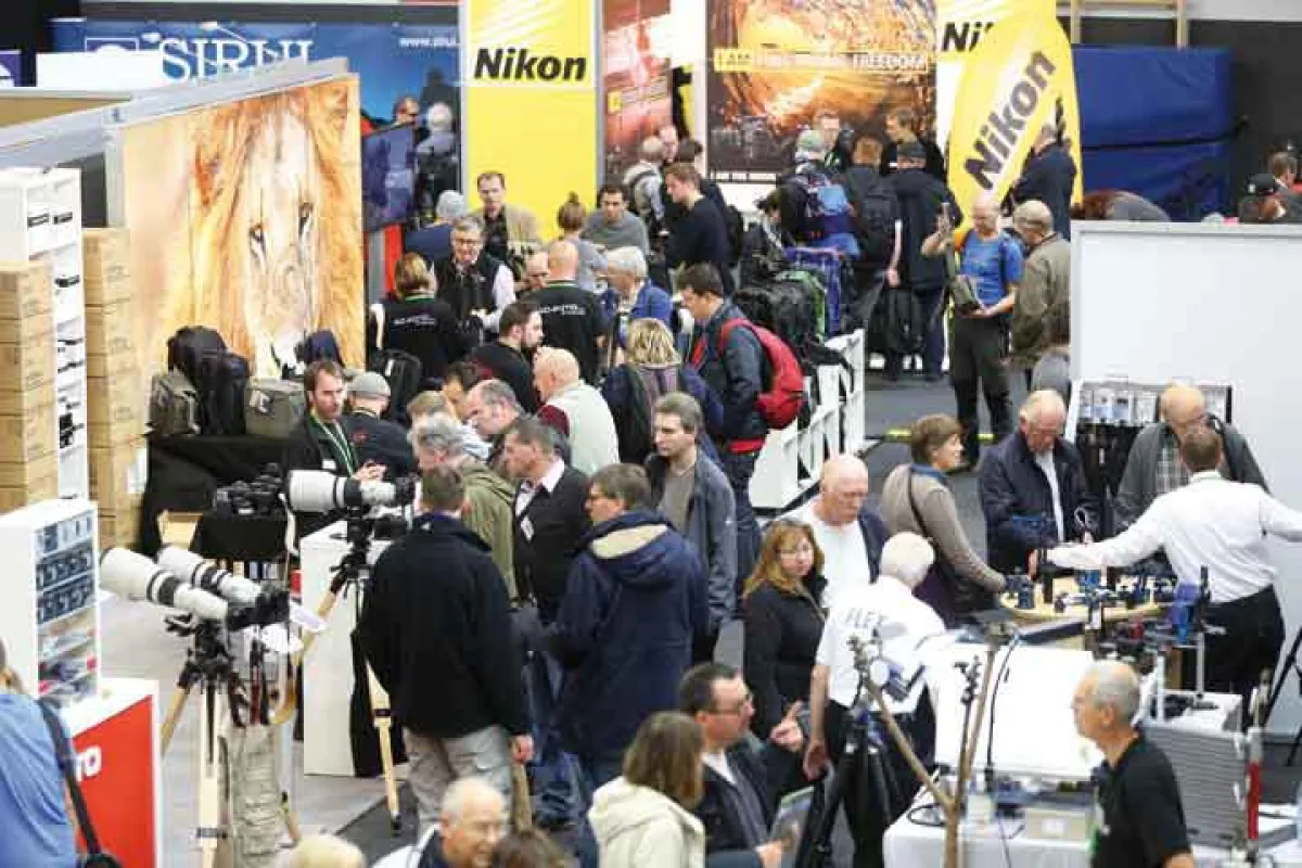Der Fotomarkt auf dem internationalen Naturfotofestival