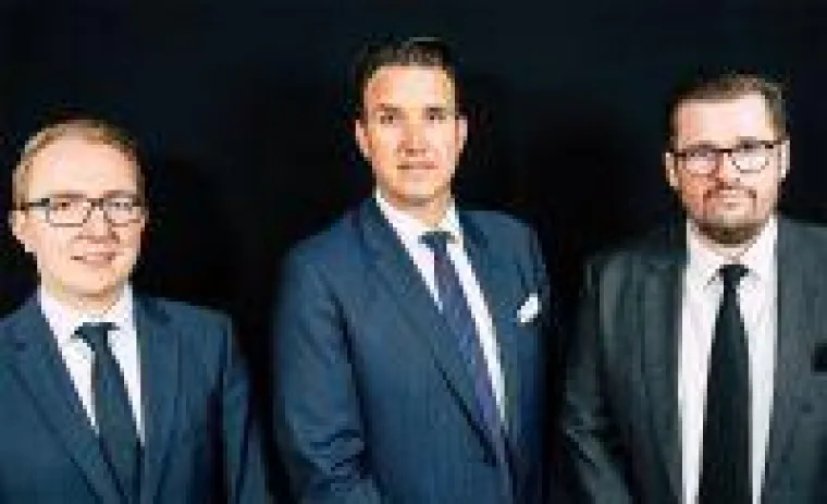 Bild: Kunst für den guten Zweck statt Weihnachtskarten