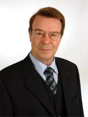 Bild: IAS gewinnt einen neuen Systempartner auf der CeBIT - caniasERP wird mit der BI-Lösung InfoSuite verbunden