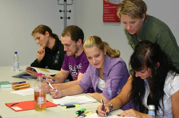 Bild: Berufsausbildung zum staatlich geprüften Übersetzer und Dolmetscher: Infonachmittag am 8. Juli 2011