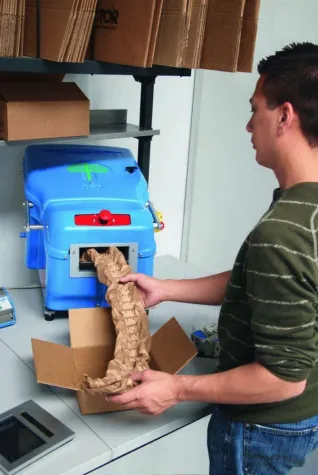 Bild: Papierpolster direkt am Arbeitsplatz produzieren