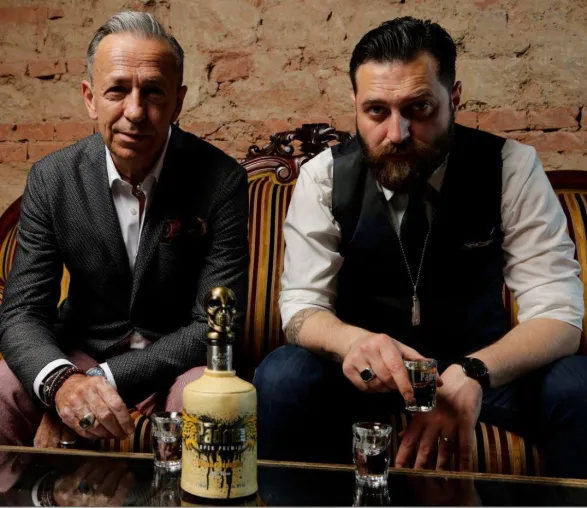 Für harte Jungs nicht nur zum Vatertag: Der feurig scharfe Cocktail „Red Pepper Padre“ Bild: Für harte Jungs nicht nur zum Vatertag: Der feurig scharfe Cocktail „Red Pepper Padre“