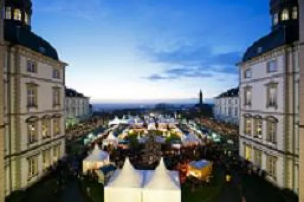 Bild: Concept Store Weihnachtsmarkt: Unikat-Geschenke auf Schloss Bensberg