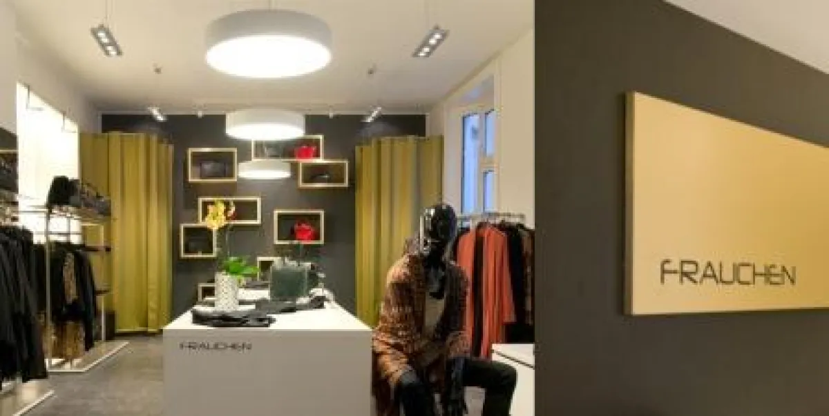 Raumschiff_Frauchen_shop