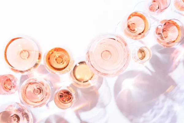 Französische Roséweine überzeugen mit Mineralität und eleganten Fruchtnoten Bild: Französische Roséweine überzeugen mit Mineralität und eleganten Fruchtnoten