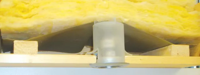 Bild: Schutzkappe für 230 Volt Halogen- und Energiesparleuchten