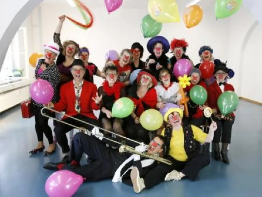 Die Absolventen der Clownsschule 