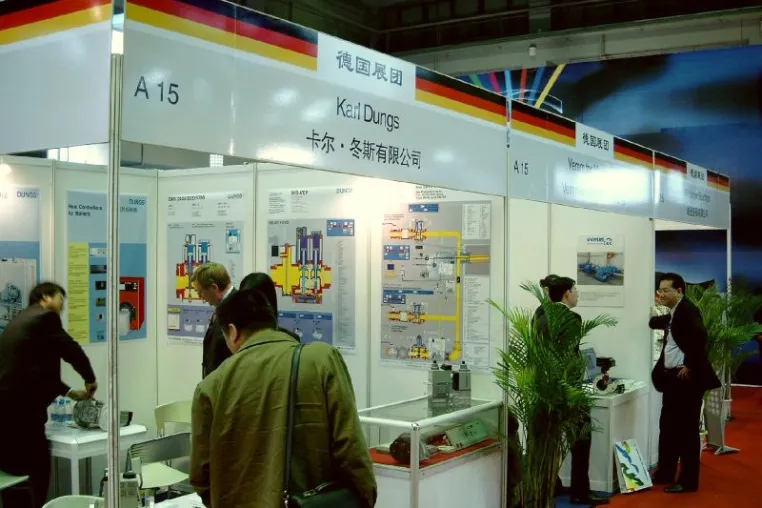 Bild: Deutsche Gaswirtschaft präsentiert sich auf GAS CHINA 2004