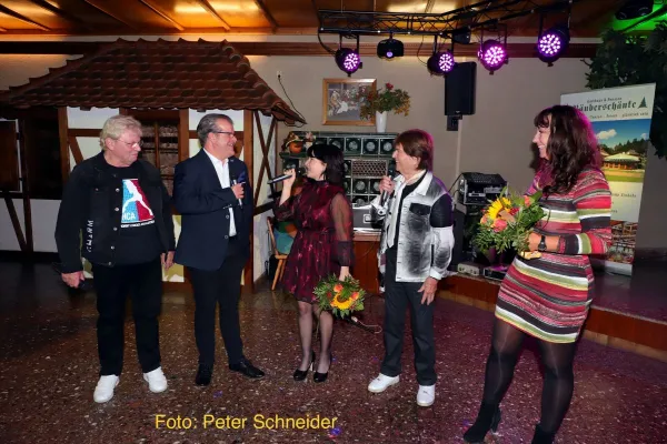 Bild: Schlagerschmauß mit Noten im Saxenland 