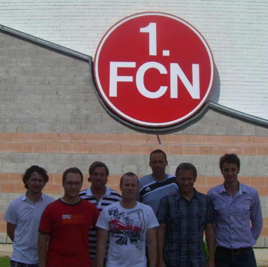 Schulung beim 1. FC Nürnberg - von rechts u.a.: David Bernhard (Projektleiter Easy2Coach Club), Rainer Zietsch (Leiter Nachwuchsleistungszentrum)