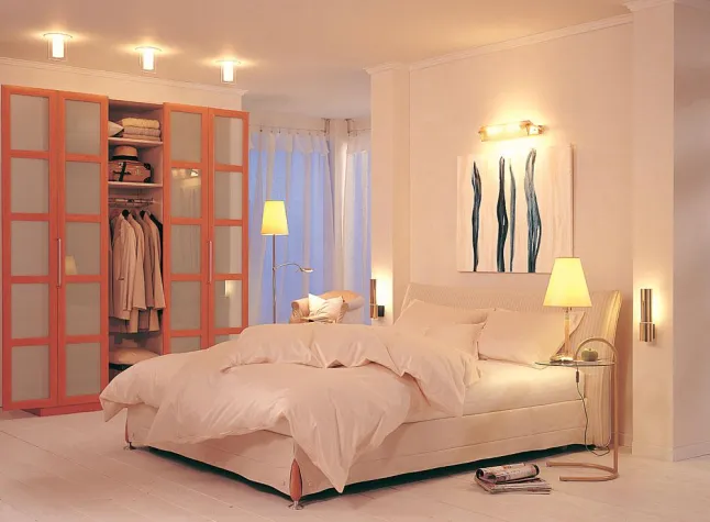 Bild: Clevere Lichtplanung fürs Schlafzimmer