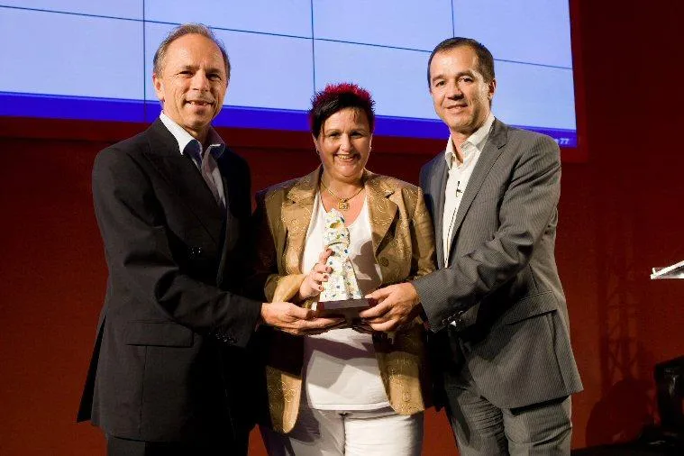Algol Europe abermals als „Größter Extreme Networks Distributor in EMEA“ ausgezeichnet Bild: Algol Europe abermals als „Größter Extreme Networks Distributor in EMEA“ ausgezeichnet