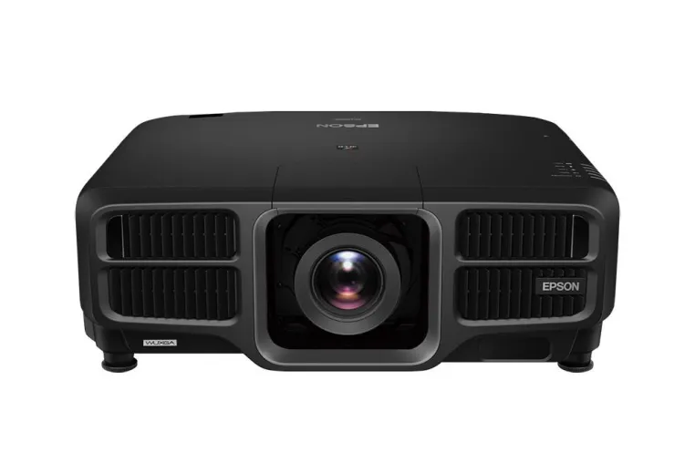 Bild: LANG investiert rund 3 Millionen Euro in Epson EB-L1000 Serie