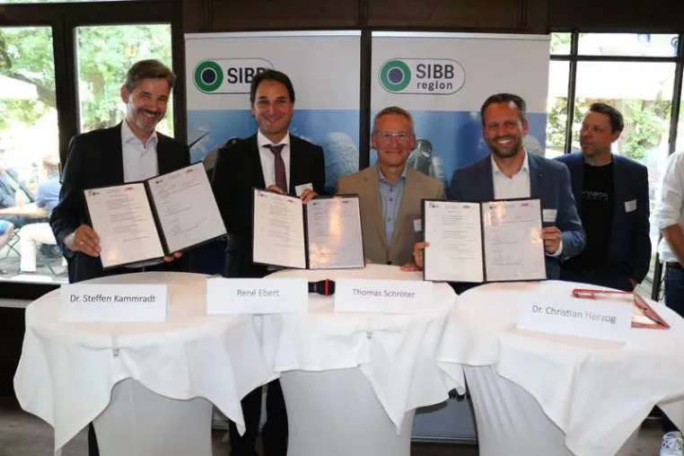 SIBB e.V., Wirtschaftsförderung Land Brandenburg (WFBB) und Berlin Partner beschließen engere Zusammenarbeit Bild: SIBB e.V., Wirtschaftsförderung Land Brandenburg (WFBB) und Berlin Partner beschließen engere Zusammenarbeit
