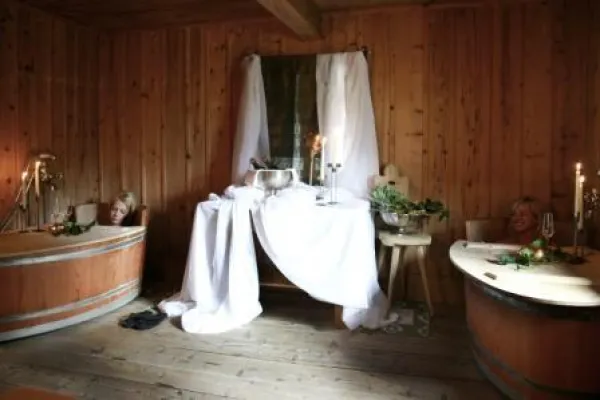 Bild: Baden und Brauchtum: „Badltage“ im Strasserwirt genießen