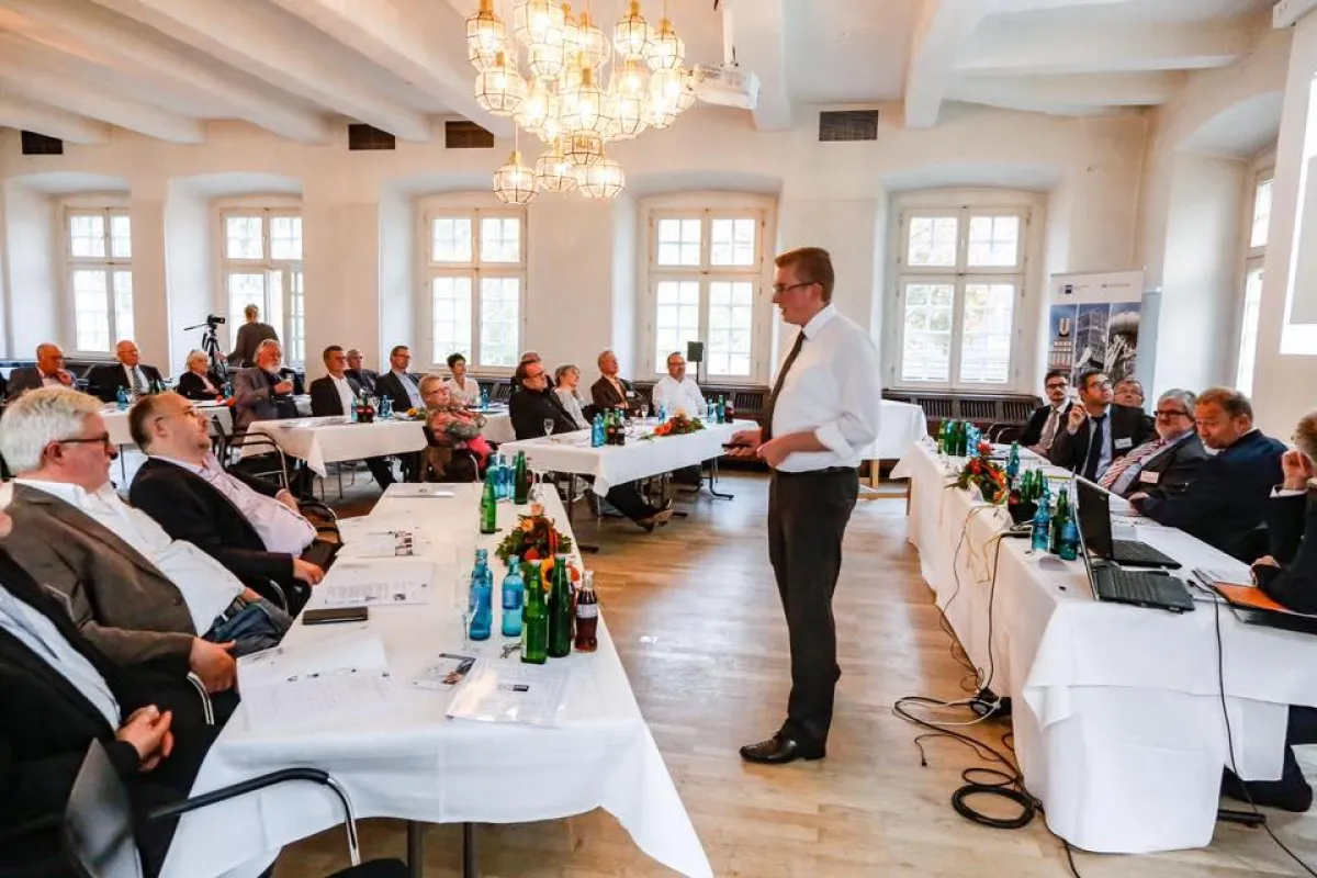 Ein Live Hacking bei einem Wirtschaftsgespräch