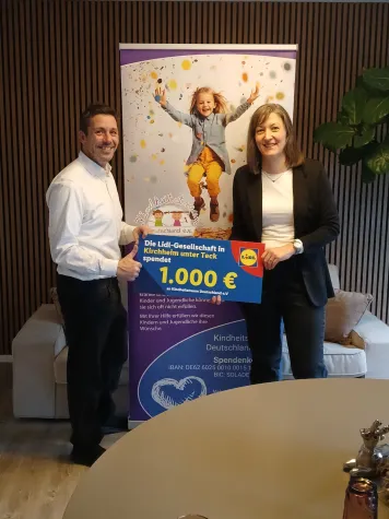Lidl schenkt Hoffnung: 1.000-Euro-Spende an Kindheitstraum-Deutschland e.V. Bild: Lidl schenkt Hoffnung: 1.000-Euro-Spende an Kindheitstraum-Deutschland e.V.